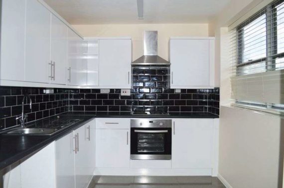 2 bedroom Flat to re...